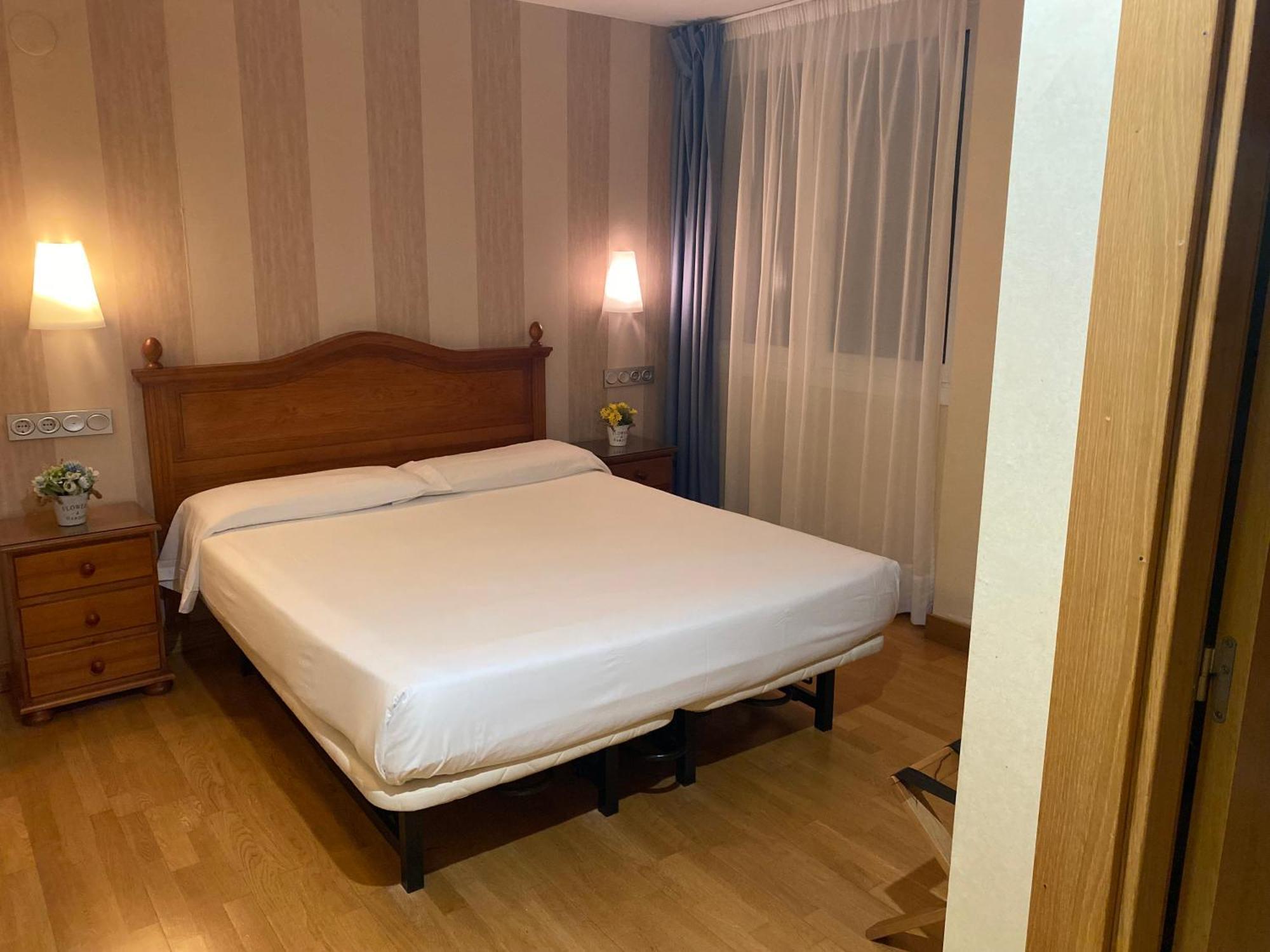 Hotel Villa De Ermua Kültér fotó